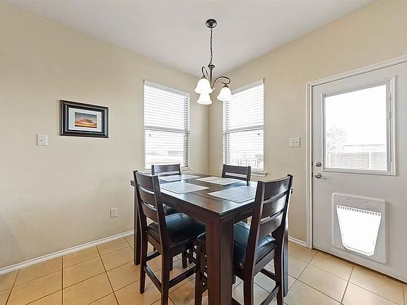 4th image of 1701 Twin Hills Way