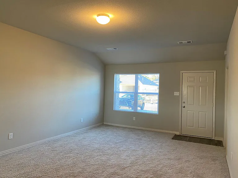 4941 Prospector Dr — Photo 5