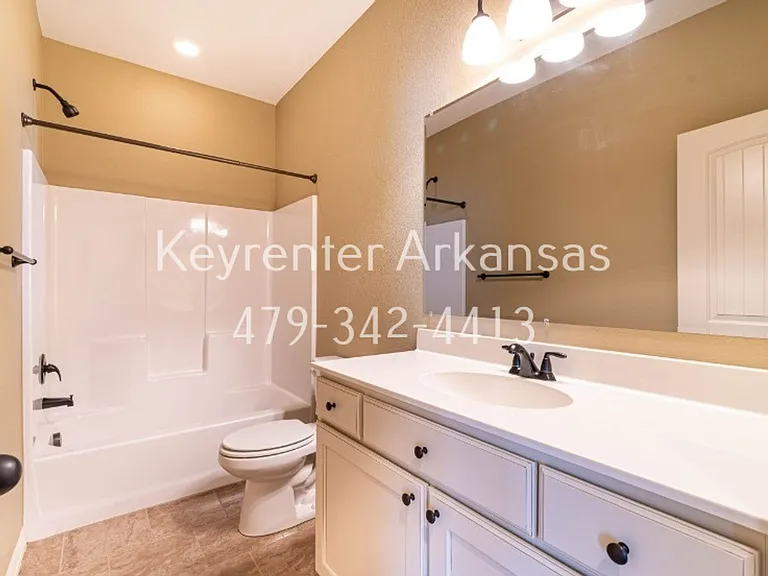 4870 N Castlewood Ln Duplex — Photo 7