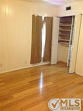 3rd image of 9038 Berkshire Dr
