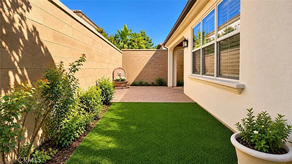 3 bed, 2.5 bath, 2060 sqft, $5,000 — Photo 4
