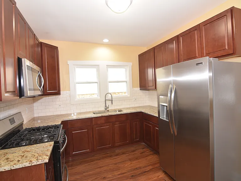 9761 Schiller Blvd — Photo 3