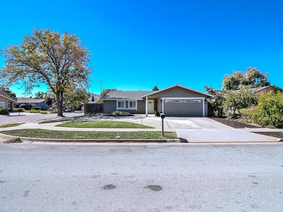 1st image of 7047 Avenida Rotella