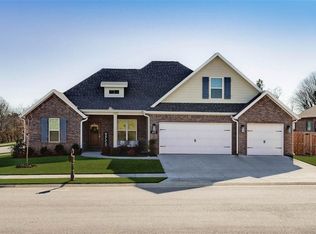 455 Via Linosa Ave, Springdale, AR 72762