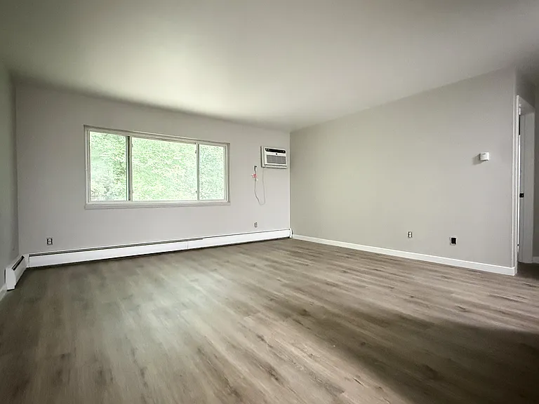 2060 Allen Blvd #25 — Photo 6