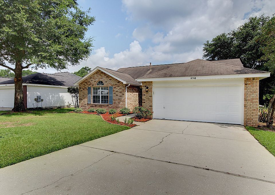 1st image of 8748 Ramble Woods Dr