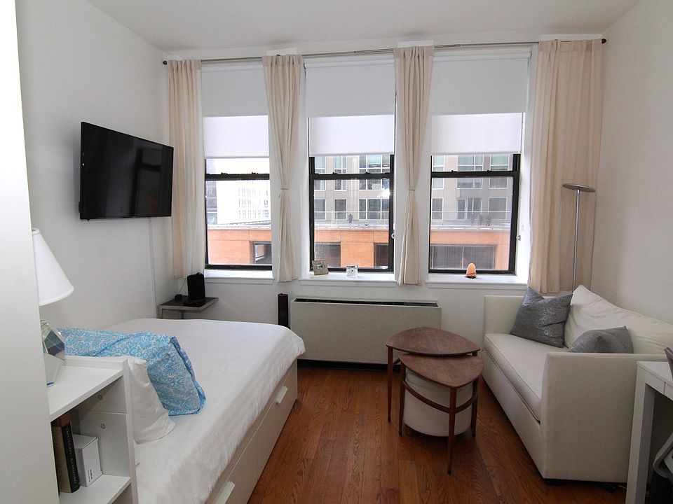 1st image of 150 Nassau St APT 7J