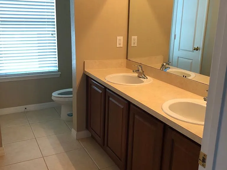 1721 San Jacinto Cir — Photo 18