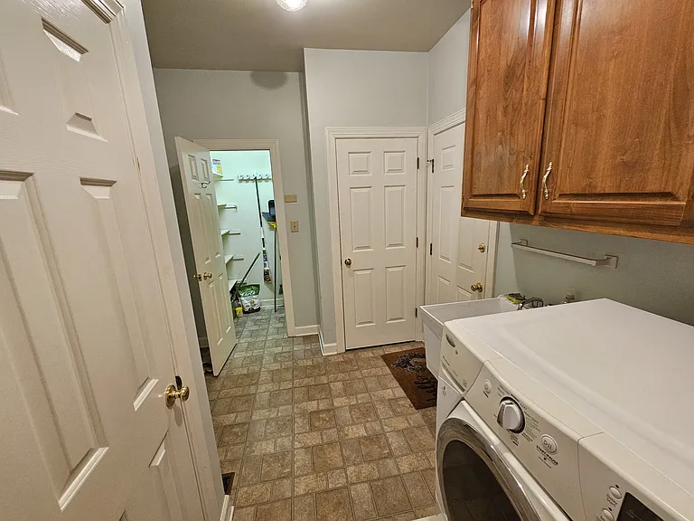 125 Woodmere Ct — Photo 13