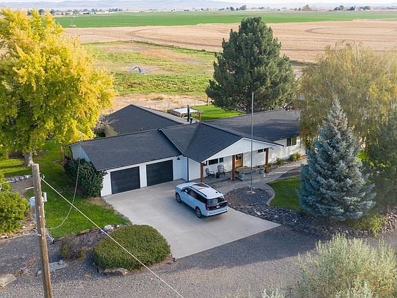 2nd image of 1656 S Highway 46