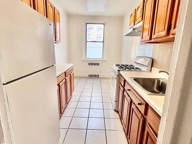 14125 Northern Blvd #14A — Photo 9