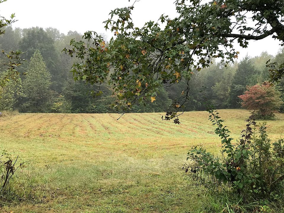 2nd image of 4136 Bybee Branch Rd