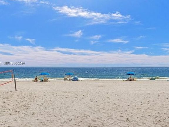 2nd image of 4040 Galt Ocean Dr #221
