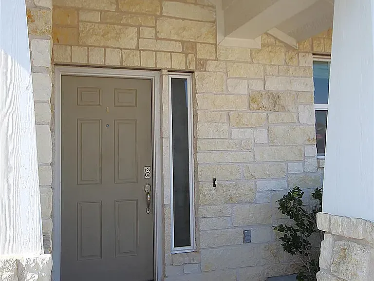 116 Four Star Dr — Photo 2