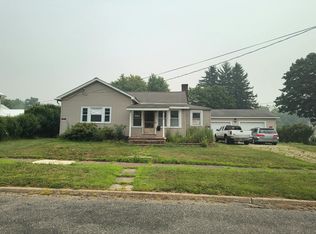 219 Oak St, Leetonia, OH 44431