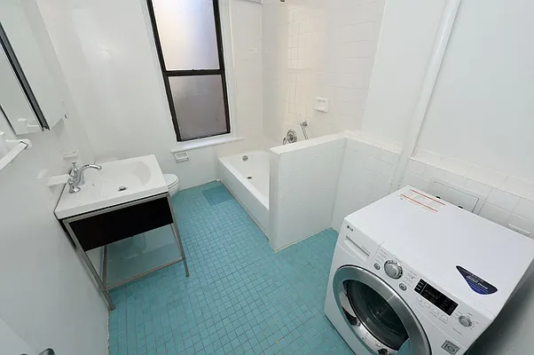 Rented by Aether Property Group | media 14