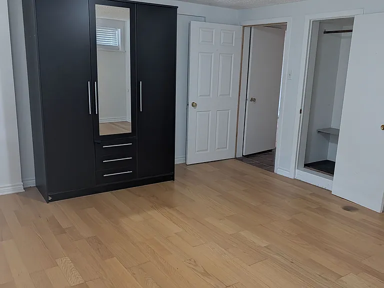 103 River Rd #BASEMENT — Photo 4