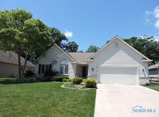 8330 Water Park Dr, Holland, OH 43528