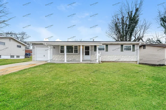 1200 Acredale Dr — Photo 4
