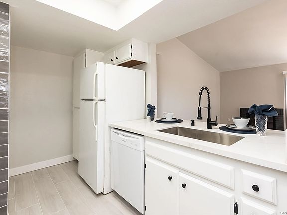 4th image of 9312 Twin Trails Dr Unit 204