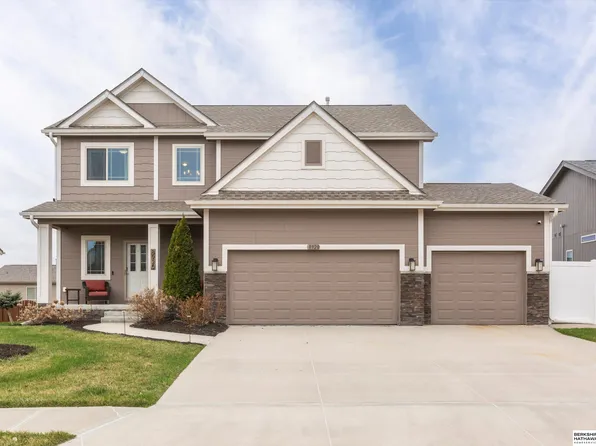 8920 N 161st St, Bennington, NE 68007