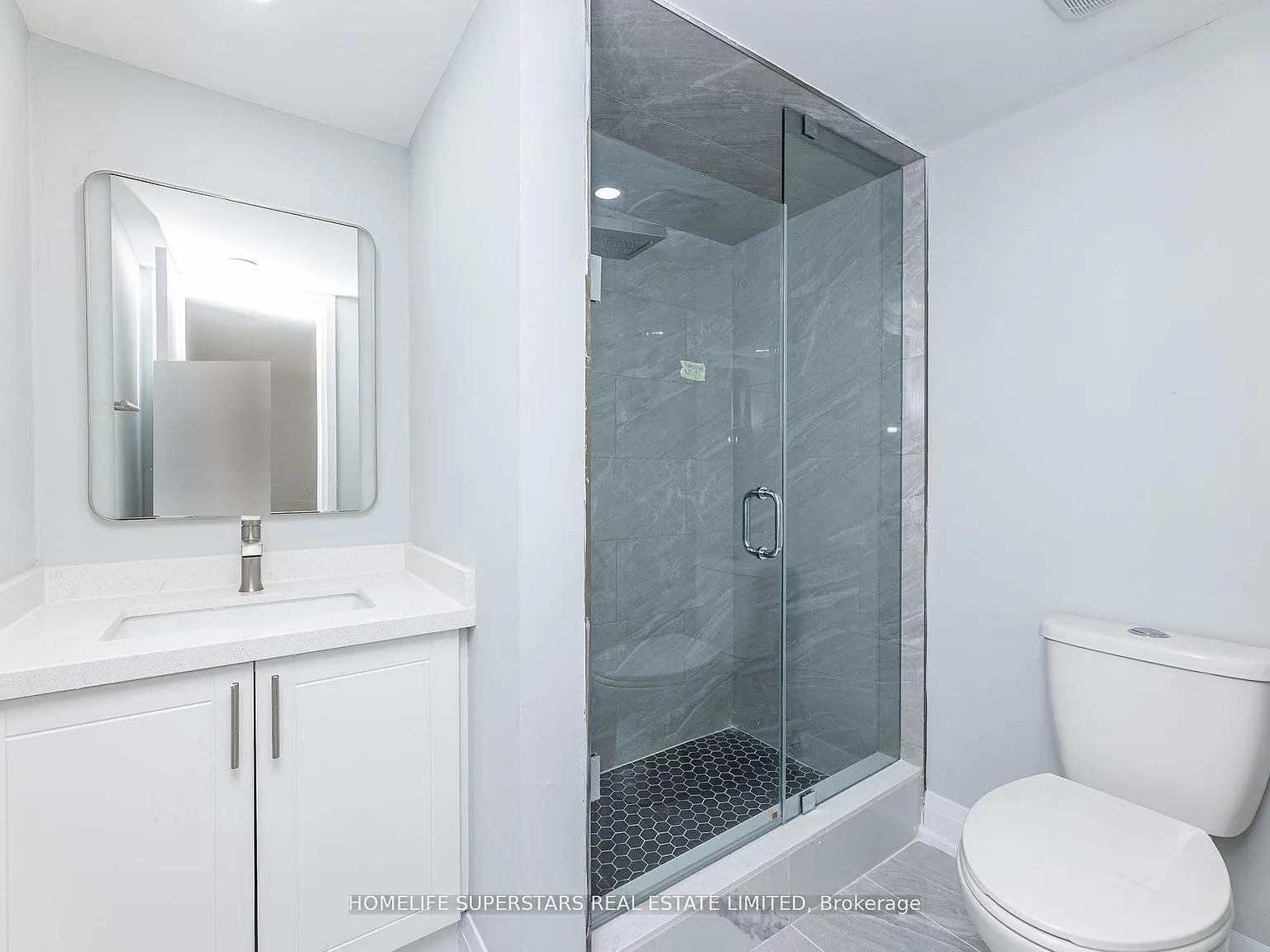 3 bed, $2,000 — Photo 4