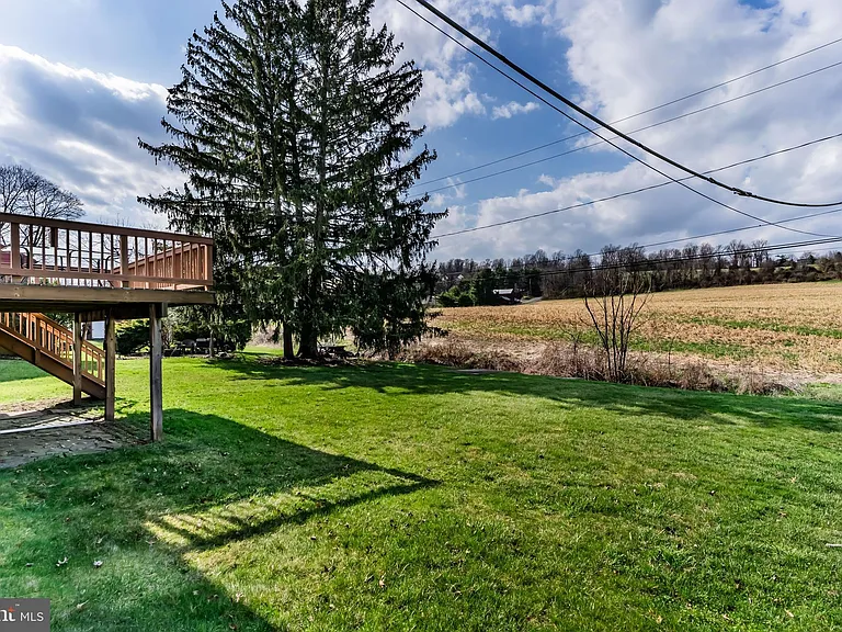 213 Sunset Dr — Photo 21