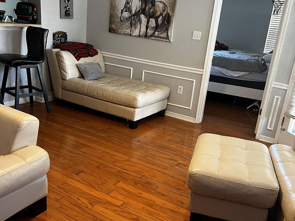 1st image of 1000 W Horatio St APT 104