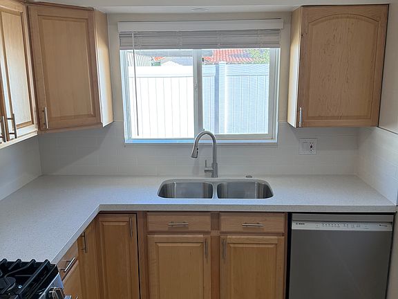2nd image of 6536 N Central Ave APT 1