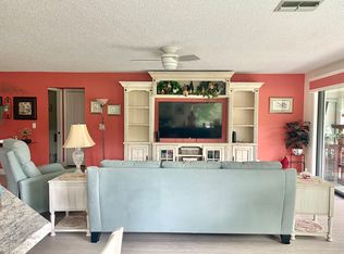 135 Anton Ct, Homosassa, FL 34446