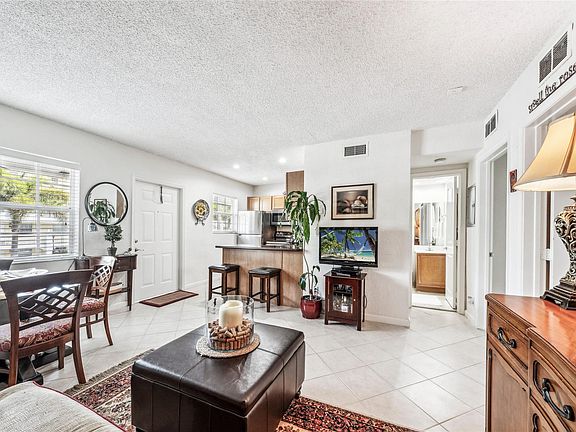 4th image of 2660 NE 8th Avenue #212