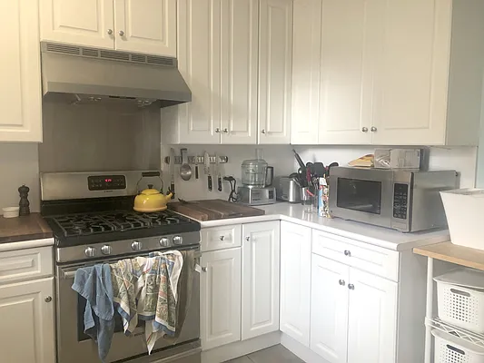 Rented by Compass | media 35