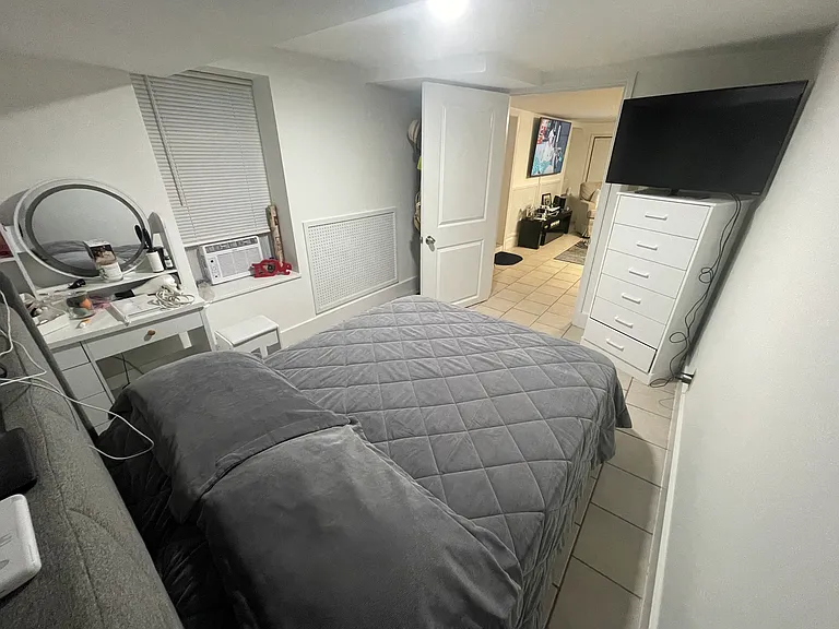 21 Sabina St #1 — Photo 3