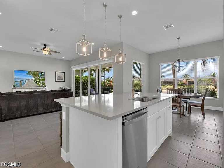 28426 Montecristo Loop — Photo 8