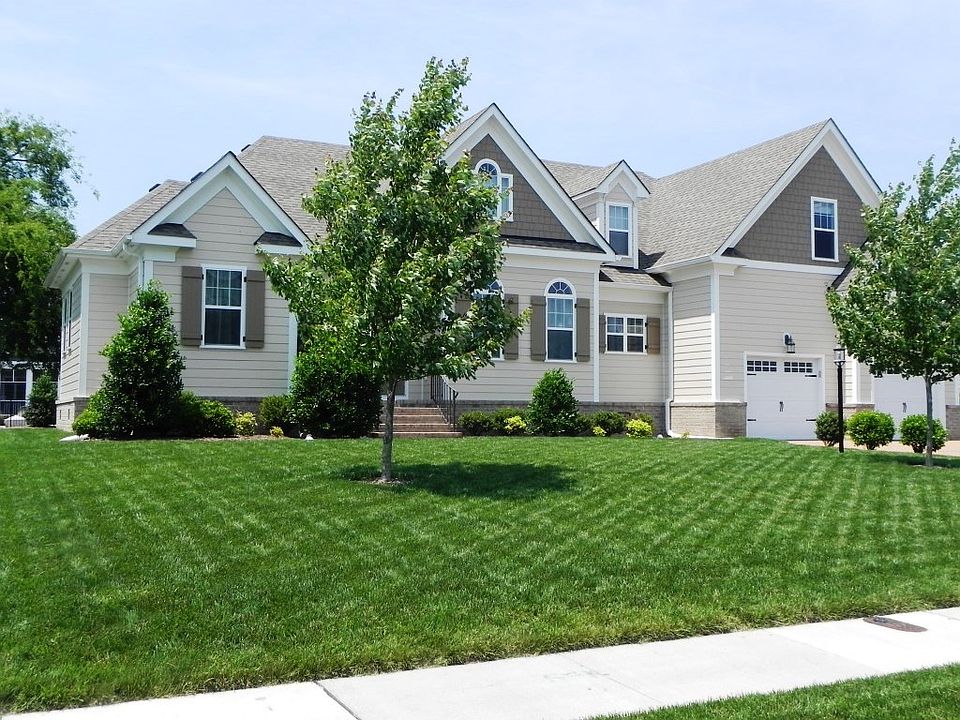 1st image of 3103 Summerhouse Dr