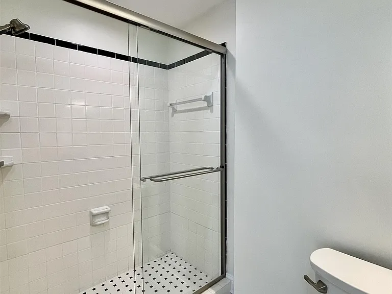160 Palmetto Rd #3 — Photo 24