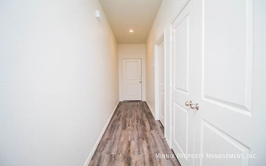 Frenship ISD | 3 bedroom/ 2 bath | 6902 20th Street — Photo 4