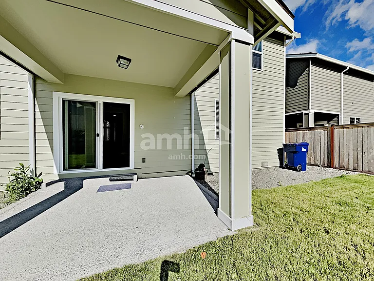 245 Iris Ln — Photo 21