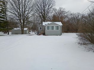 10718 Center Rd, Grand Blanc, MI 48439