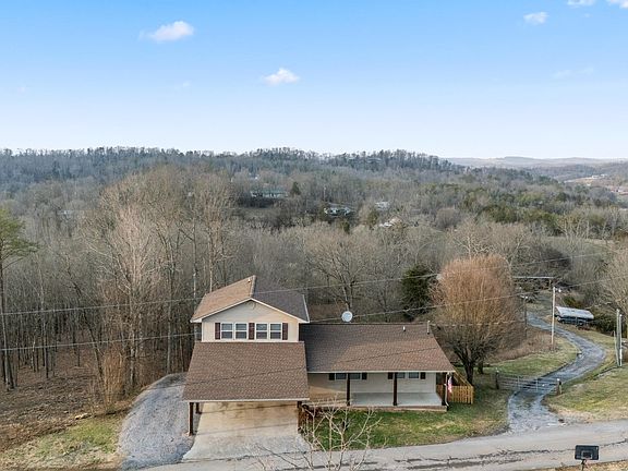 2nd image of 111 Cedar Hills Rd