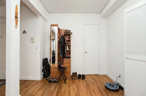 Rented by Emor Management Inc. | media 25