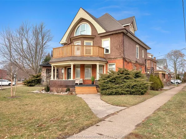 11 Victoria Ave, Chatham Kent, ON N7L 2Z7