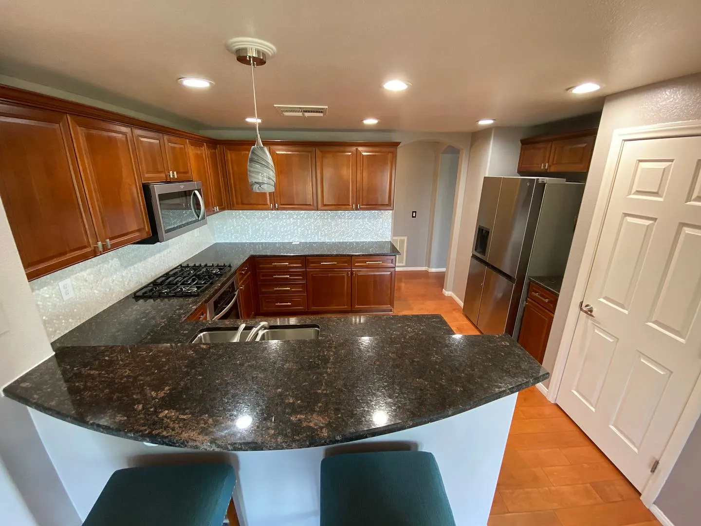 Wonderful 2 bed/2 bath Condo in Summerlin — Photo 4