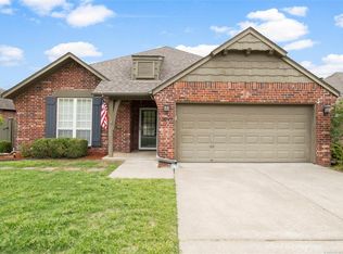 5042 S 204 East Ave, Broken Arrow, OK 74014