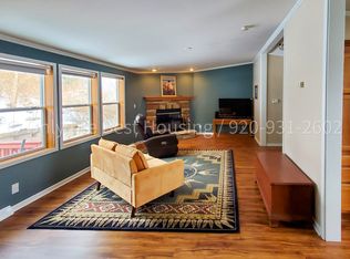 38 Apple Hill Dr, Blue Mounds, WI 53517