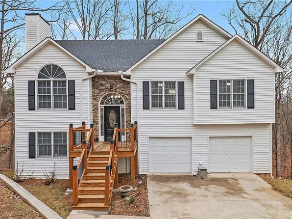 3535 Cameron Cir, Gainesville, GA 30506