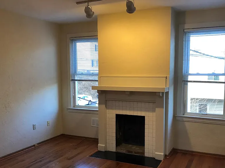 201 Amabell St #2F — Photo 11