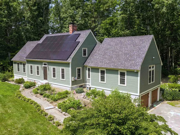 16 Thornton Lane, Lee, NH 03861