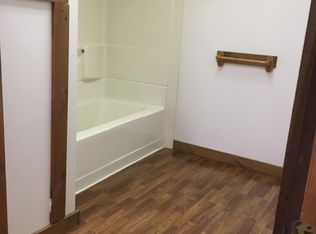 435 S 2nd Ave APT L, Clarion, PA 16214