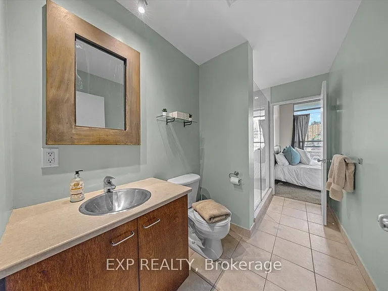 179 George St #603 — Photo 14